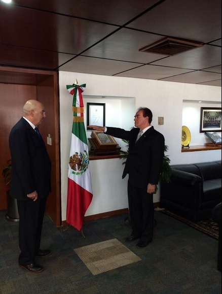Ávila Ceniceros. Otro mexiquense a Michoacán.