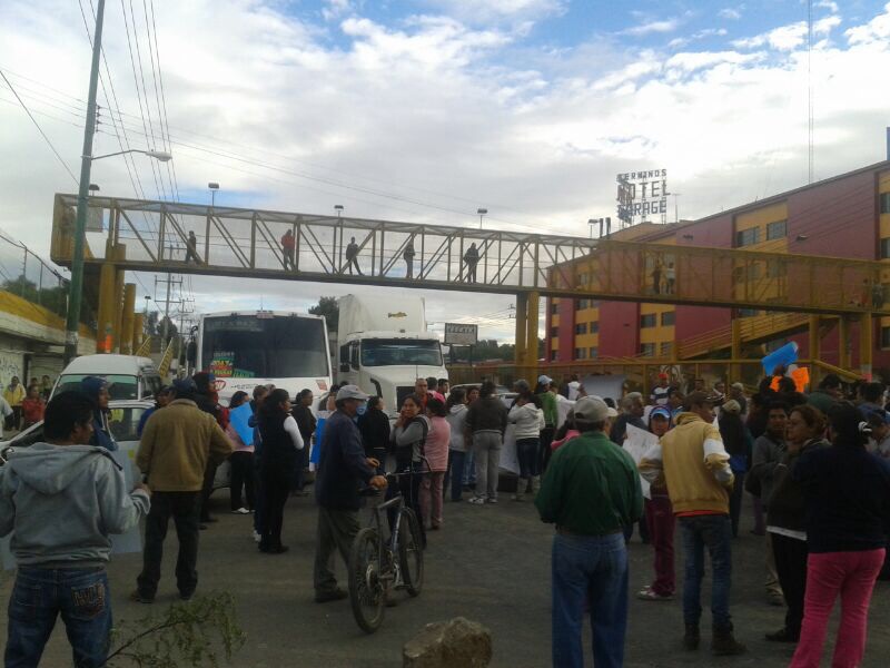 Bloqueo carretero. Inconformidad social.