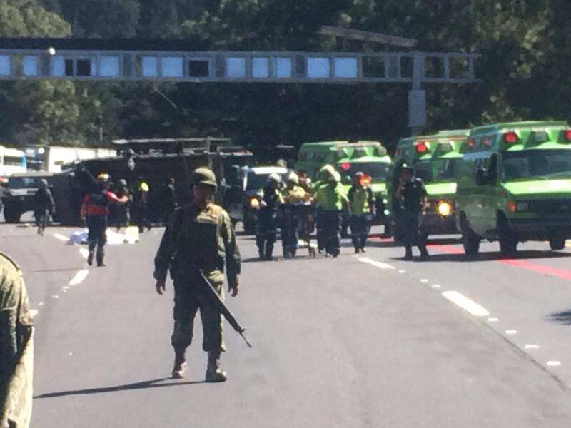 Accidente carretero. Convoy militar.