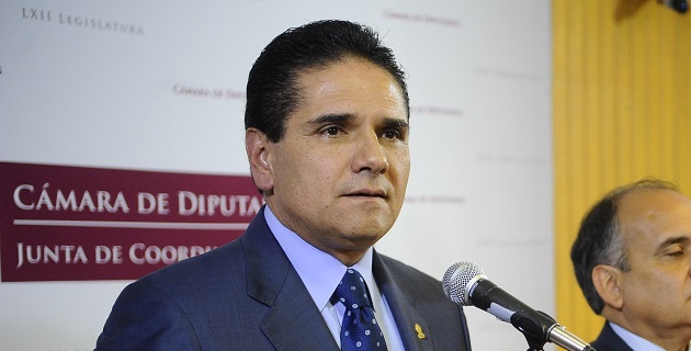 Silvano Aureoles. Definición del INE.