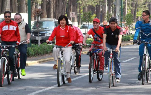 Martha Hilda González. Uso de bicicleta.