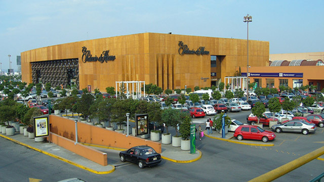 Plaza Satélite. Asalto.