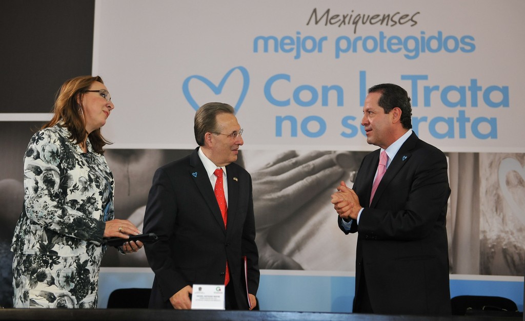 Eruviel Ávila y Anthony Wayne. Alianzas.