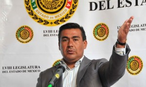 Octavio Martínez. Respaldo a Eruviel.