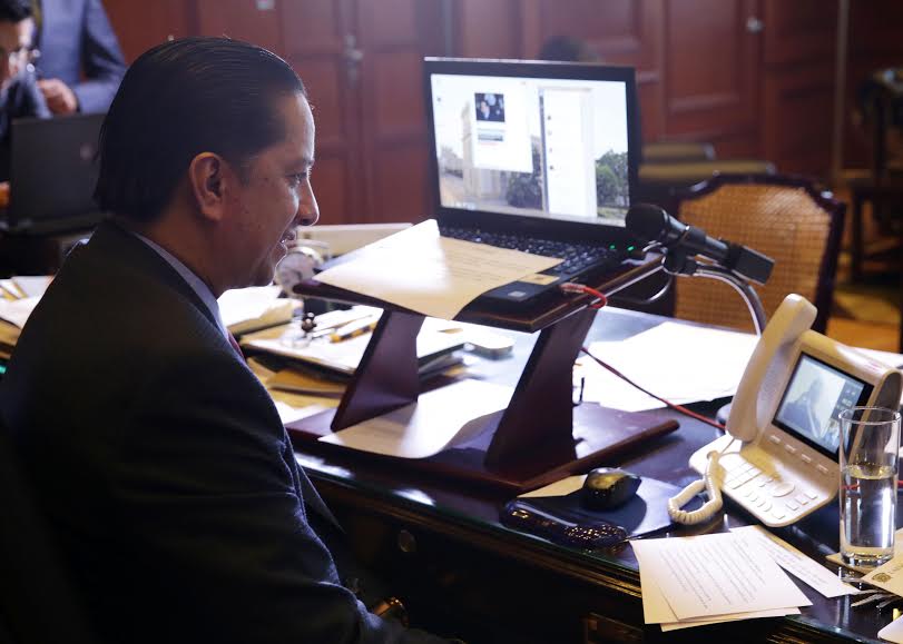 Jorge Olvera. Atención universitaria.