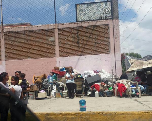 Desalojo en Neza.