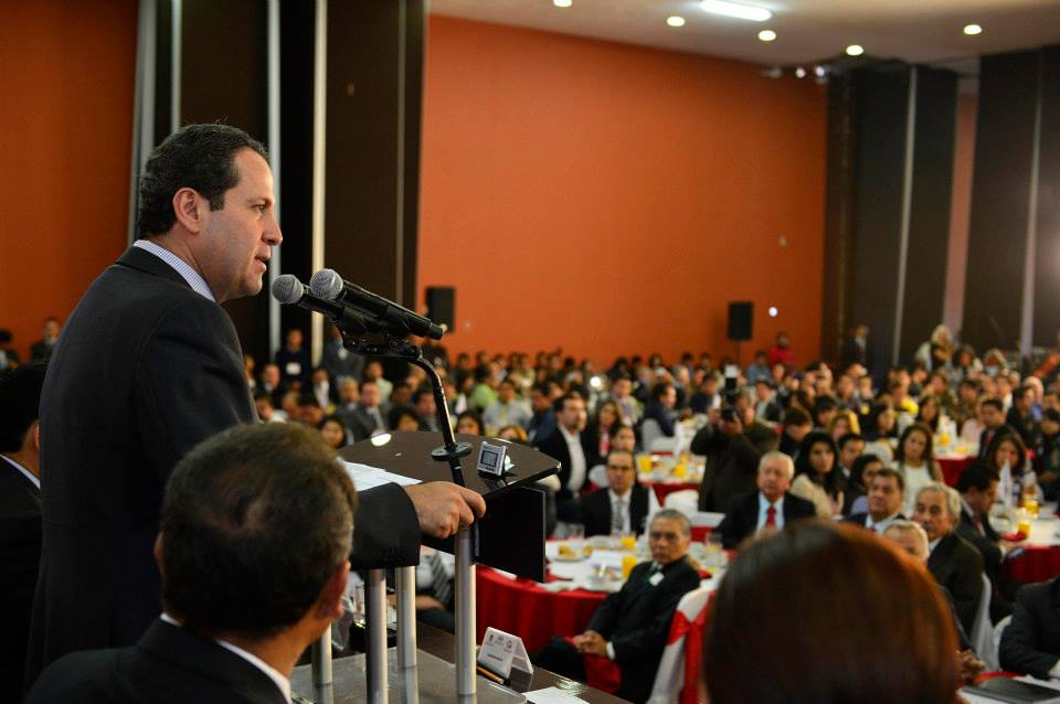 Eruviel Ávila. Reconoce problemática.