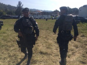 La Gendarmería. En acción.