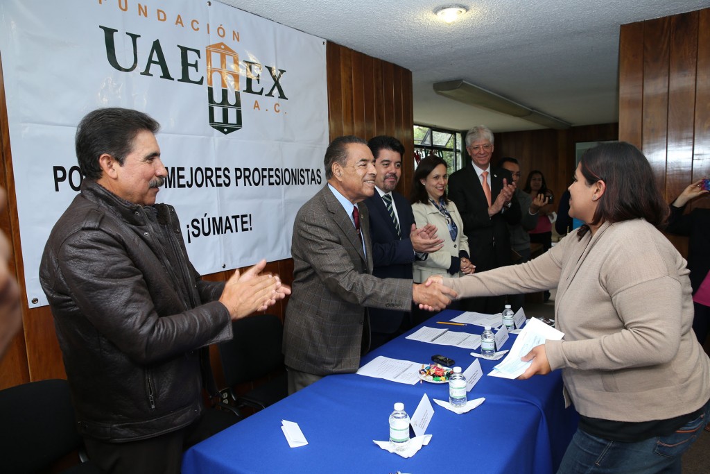 00UAEMex