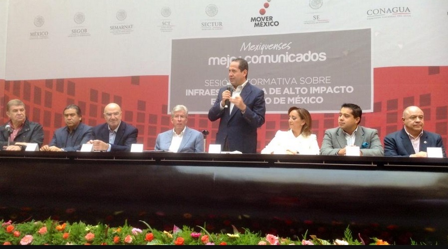 Eruviel Ávila. El aeropuerto en Texcoco.