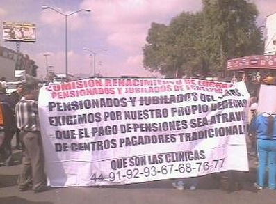 Bloqueo de pensionados. Foto: Twitter.