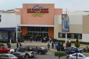 Plazas Outlet. Ejecuciones vinculadas con El Z-40. Foto Agencia MVT.