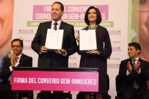 Eruviel Ávila y Lorena Cruz. Alerta de género en Edomex. Foto Twitter.
