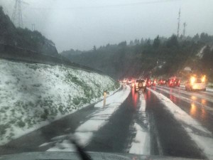 México - Toluca. Granizada causa estragos. Foto Twitter.