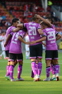 Triunfo de los diablos. Con el pie derecho. Foto Agencia MVT.