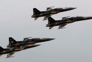 Vuelos de práctica. Base aérea Santa Lucía. Foto Especial.