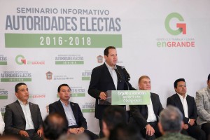 eruviel con autoridades electas