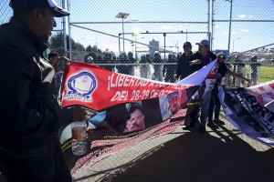 EXIGEN LIBERAR MAESTROS DISIDENTES RECLUIDOS EN EL ALTIPLANO