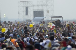 OFICIA PAPA FRANCISCO MISA EN ECATEPEC