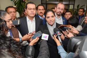ALEJANDRA BARRALES EN TALLER DE CAPACITACION DEL PRD